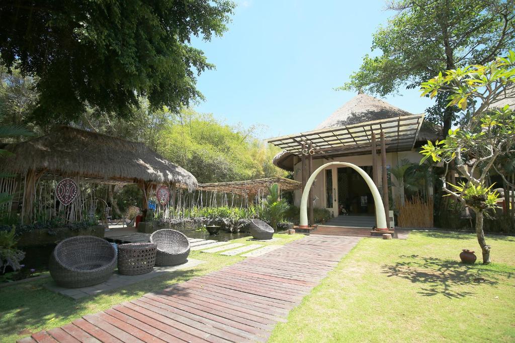 Mara River Safari Lodge / similar